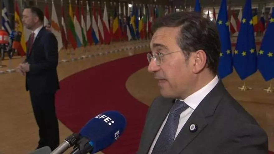 Albares pone en valor los "pasos positivos" de Delcy Rodríguez, con la liberación de presos políticos