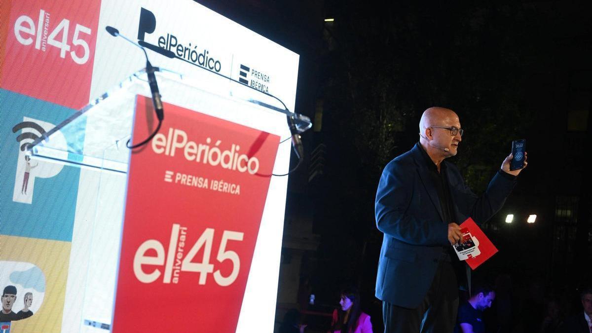 EL PERIÓDICO celebra su 45º aniversario con la mirada puesta en el futuro. En la foto el periodista Sergi Mas.
