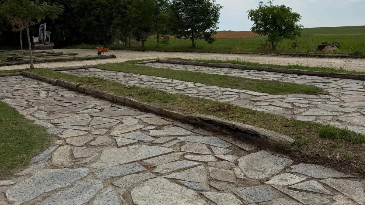 Obras en al aparcamiento de la parte de Valdés de la Reserva Natural de Barayo.