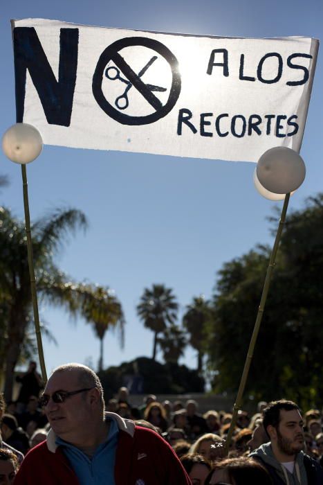 PROTESTA CONTRA LOS RECORTES EN LA SANIDAD ...