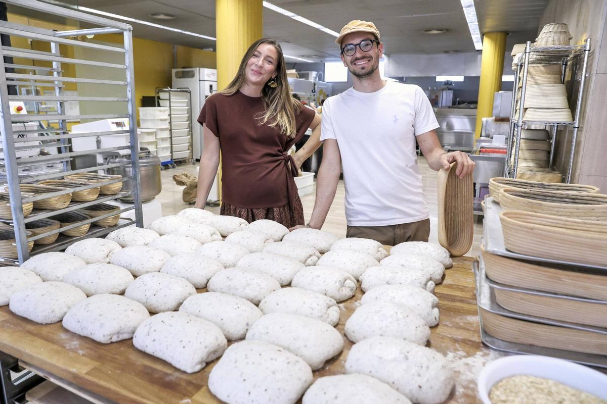 PALMA, REPORTAJE SOBRE LA NUEVA APERTURA DE LA TIENDA DE UCO BAKERY EN LA PLAZA MADRID.