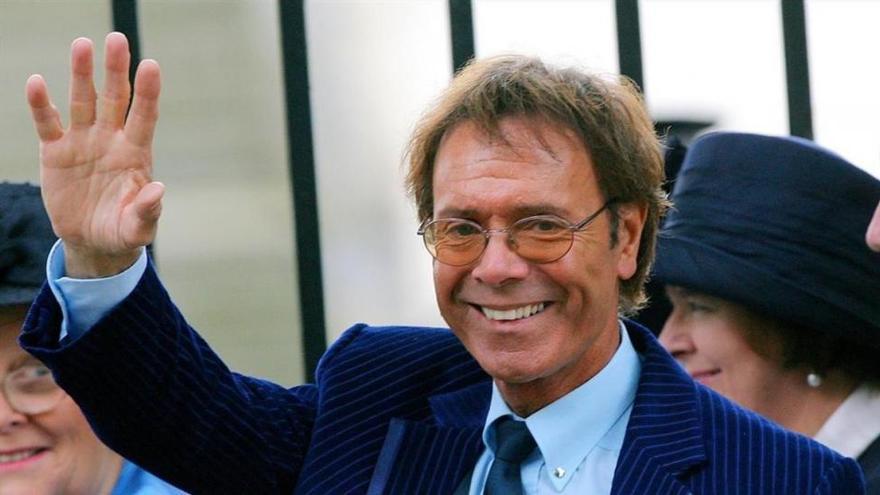 La Fiscalía Británica estudia imputar a Cliff Richard por abusos sexuales