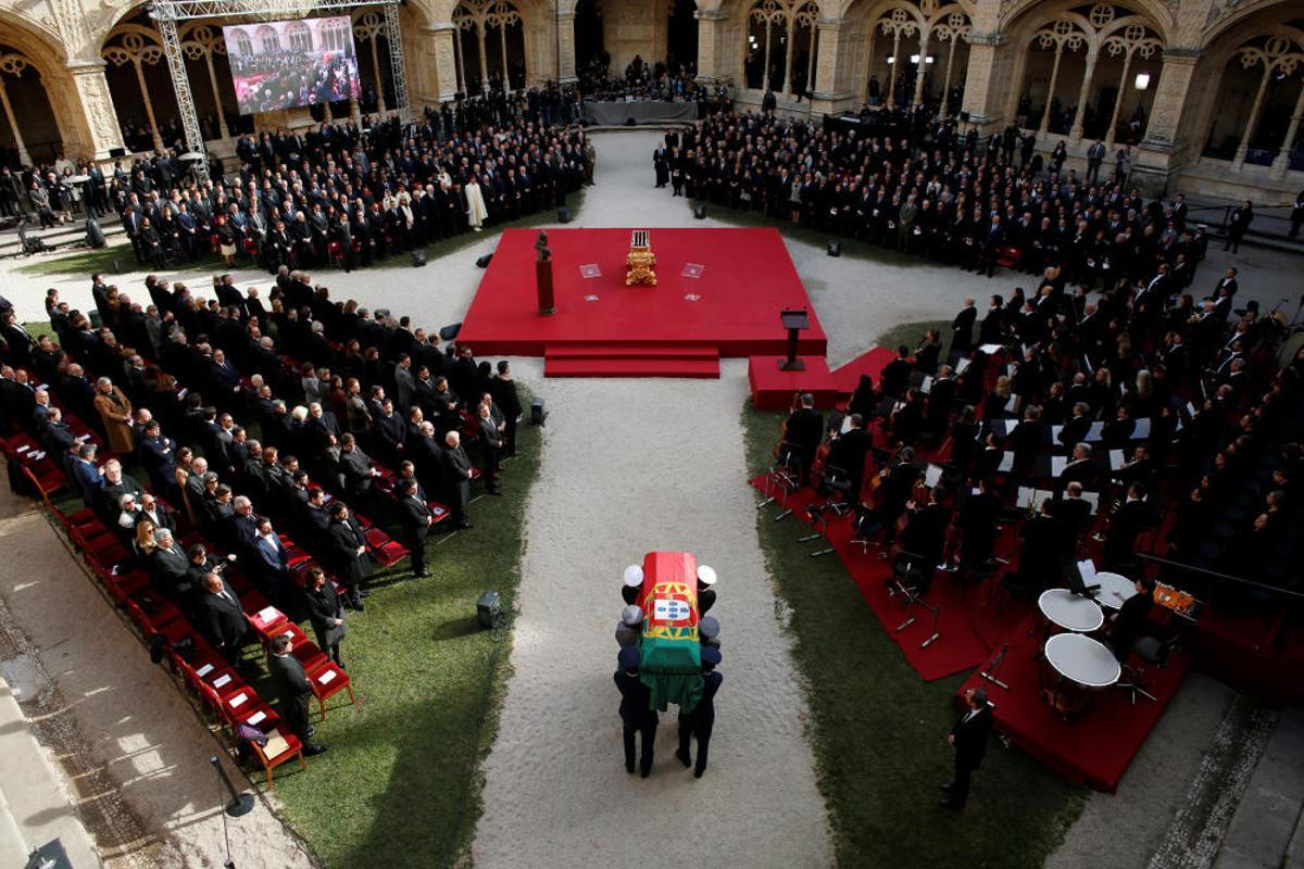 Portugal dice "hasta siempre" a Mário Soares