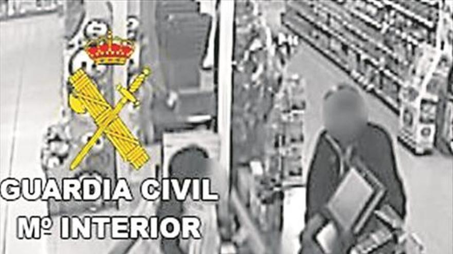 A prisión el atracador que con un punzón robó en 2 supermercados