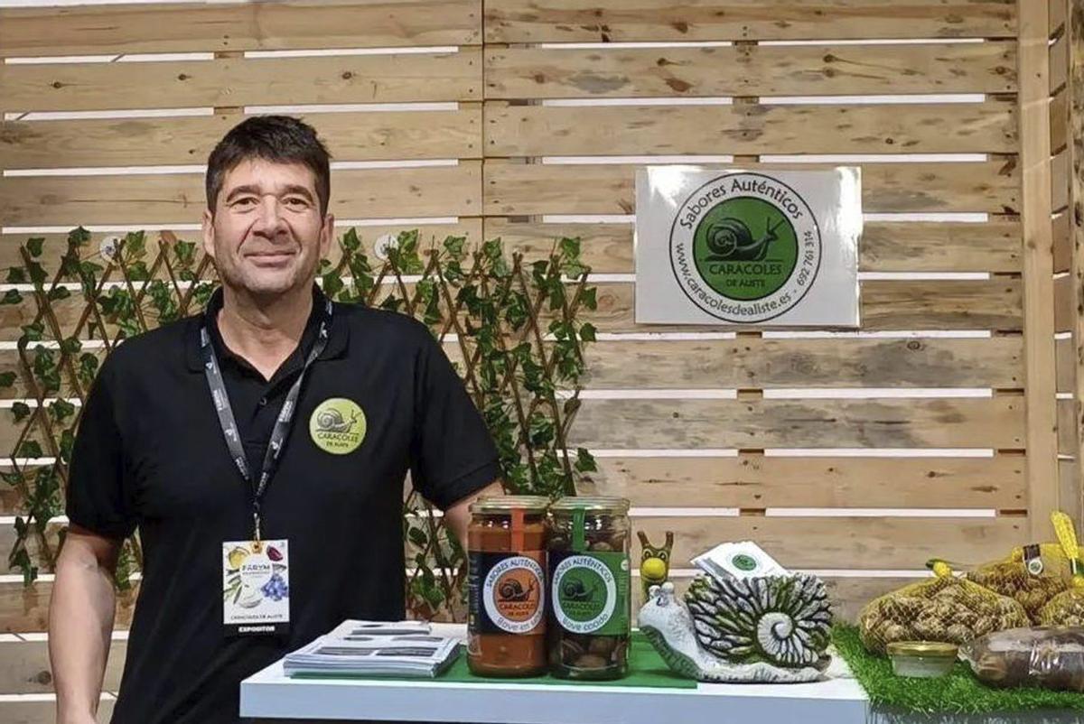 Jorge Corra, pionero y coordinador de los helicicultores alistanos.  | CH. S.