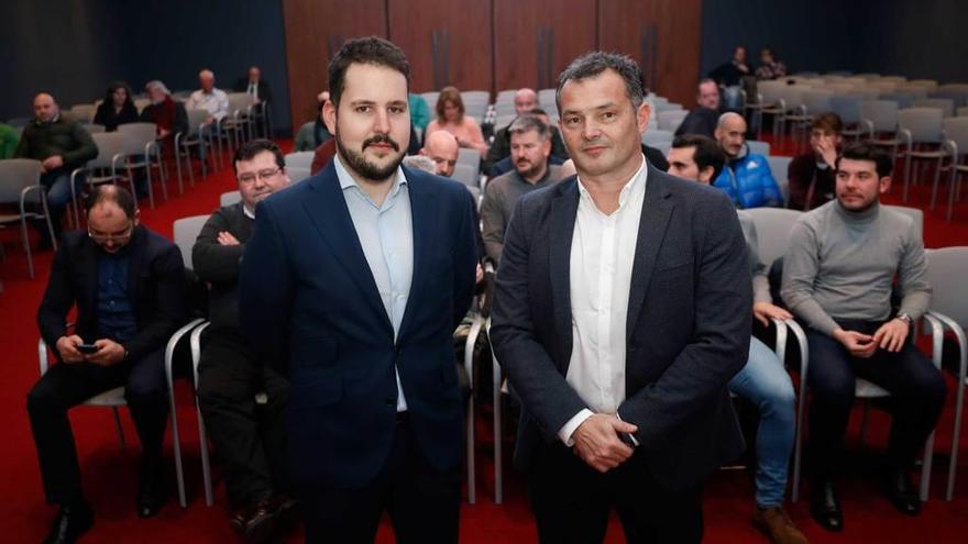 Jorge Fernández-Mier y Javier Hurlé, ayer, en el Club.