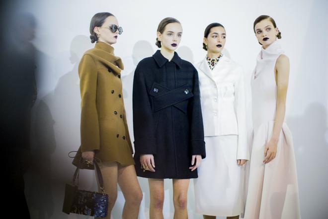 La nueva propuesta de Dior plasma el espíritu New Look en el estilo de una mujer de hoy
