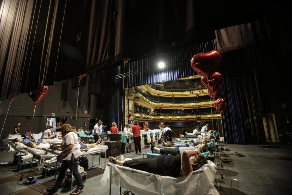 El Teatro Principal acogió una colecta de sangre