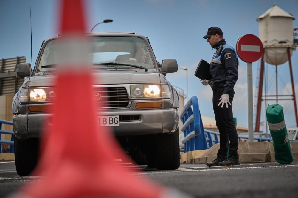 Control de la Policia Local en la Av Tres de Mayo