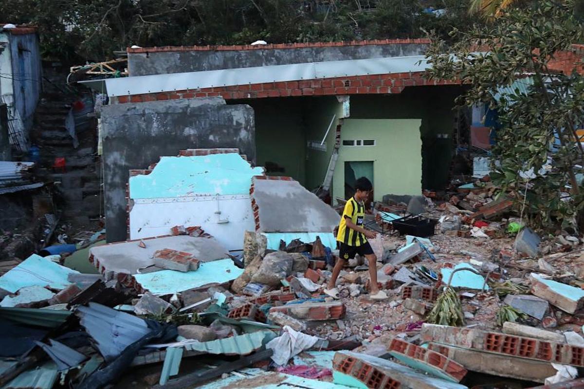 El tifón Kalmaegi deja casi 200 muertos y más de 100 desaparecidos en Filipinas y Vietnam