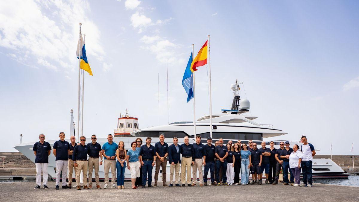 Izado Bandera Azul Puerto Calero