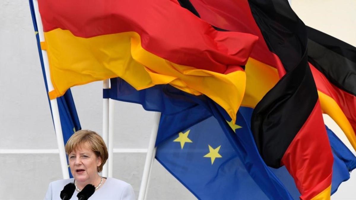 Merkel se dirige al cuerpo diplomático acreditado en Alemania.