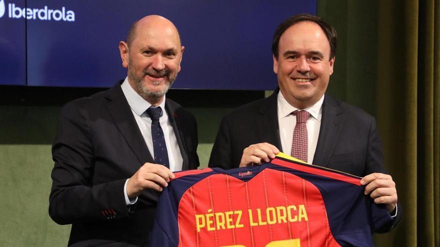 Final del Mundial: La Federación señala que la entrada de Llorca no le costó un euro porque era de cortesía de la FIFA
