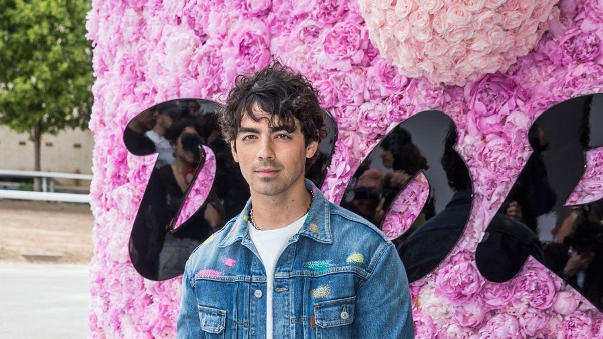 Joe Jonas en el desfile de Dior Homme en París