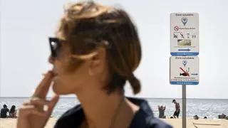 Un 4% de las playas catalanas son ya espacios sin tabaco