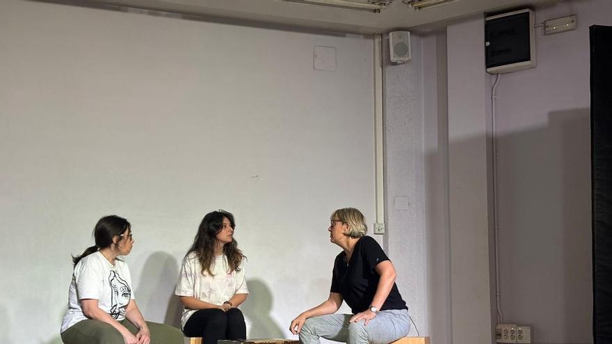 El Galliner, escola de teatre, obre les portes i la conversa: formació teatral, comunitat i futur a les comarques gironines