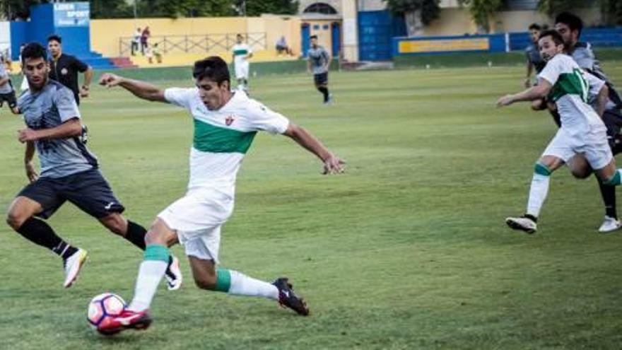 El Elche empata en Orihuela con los suplentes