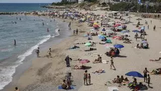 Vilanova licita el servicio de socorrismo de playas hasta 2027 por 1,5 millones de euros