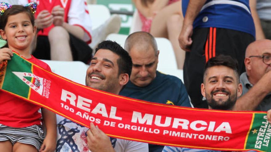 El Real Murcia alcanza los diez mil abonados