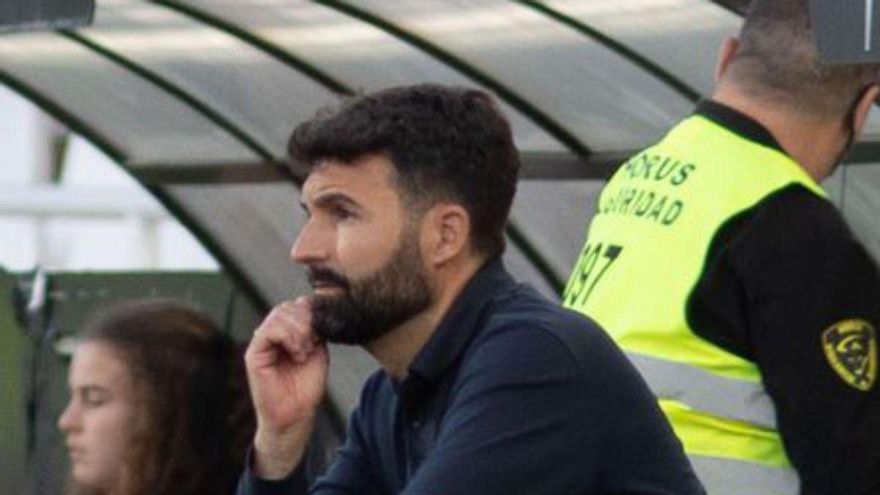 Romo se adelanta a la nostalgia albinegra antes de ir a El Molinón