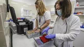 El Hospital General de Elche utiliza neveras inteligentes para transportar las muestras de sangre