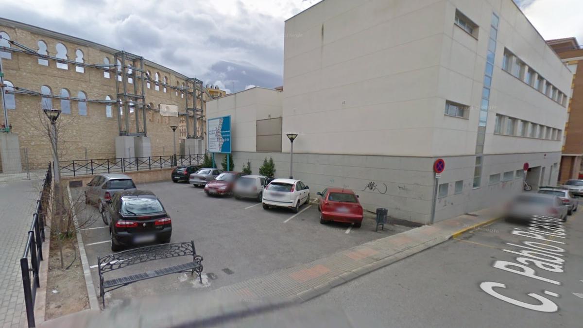 Aparcamiento, en imagen de archivo, que se cederá para la ampliación del centro de salud II de Villena.