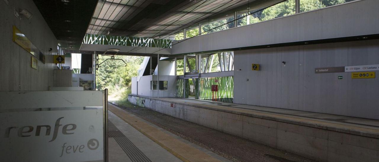 La nueva estación construida en Sama. | Fernando Rodríguez