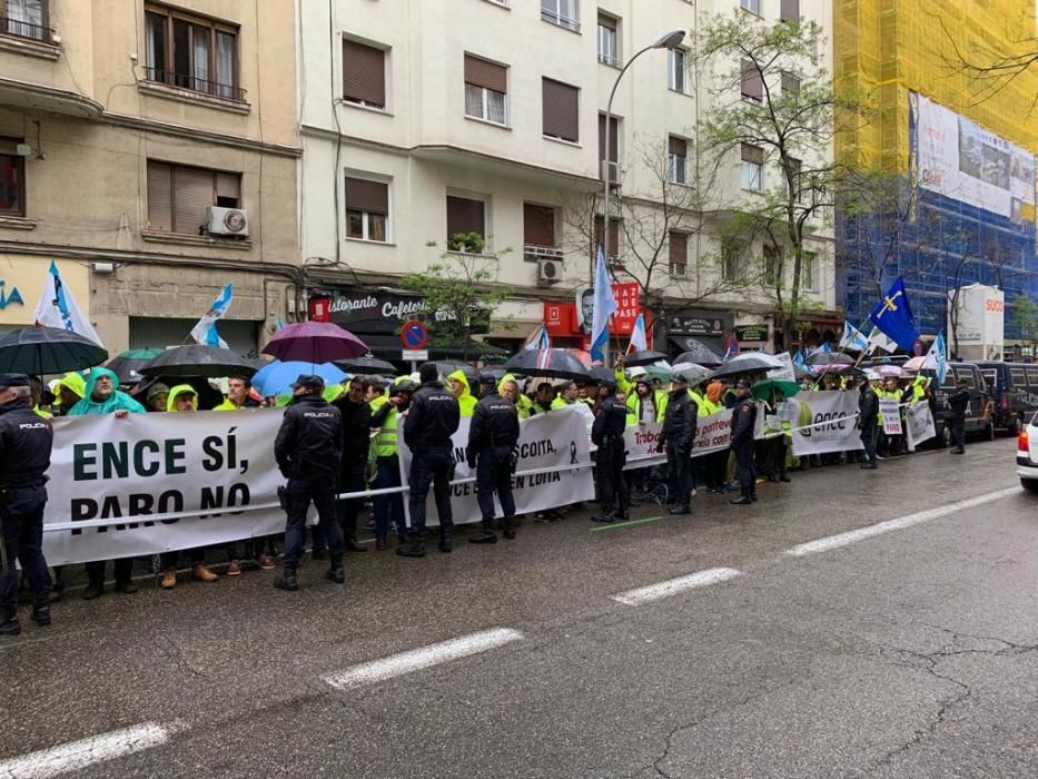 Los trabajadores de Ence llevan sus protestas a Ferraz