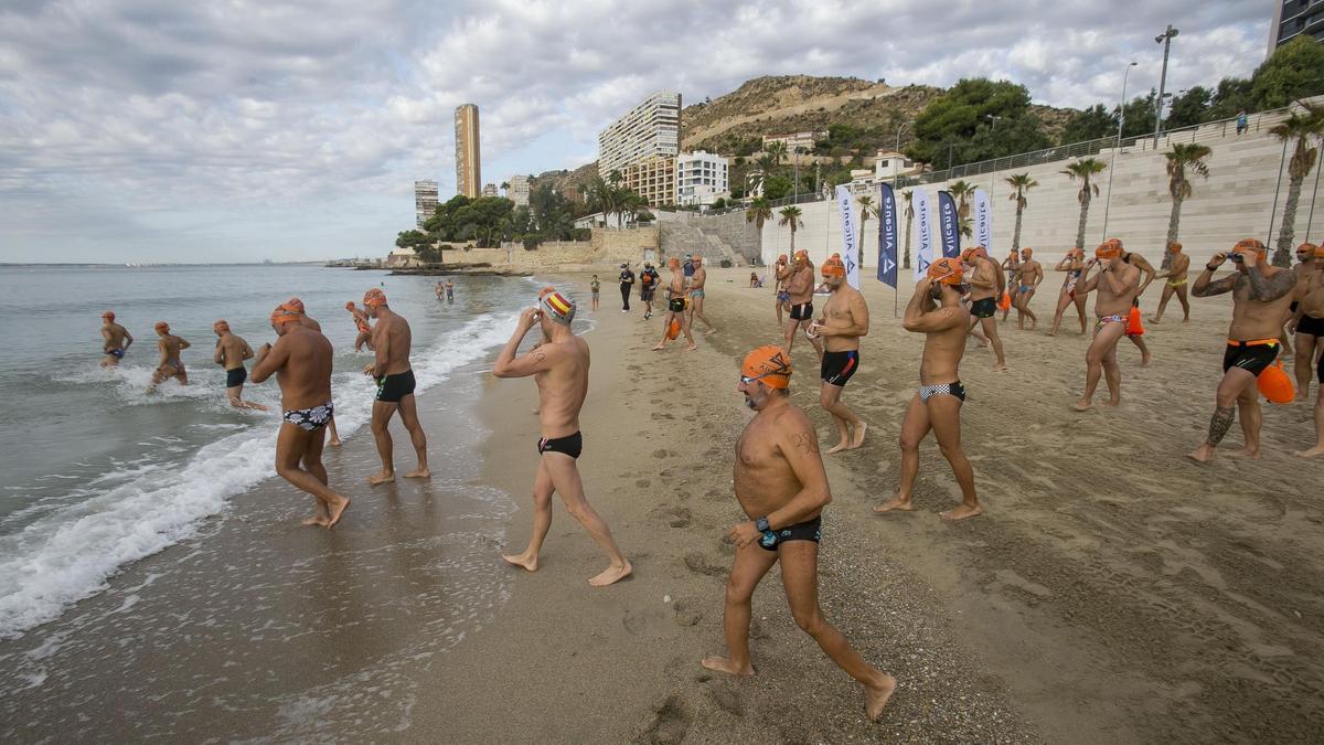 Meca y Crivillés inauguran en Alicante el canal de nado más largo de España