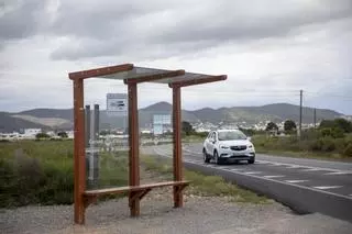 Carreteras de Ibiza: un truco psicológico para reforzar la seguridad en Sant Francesc