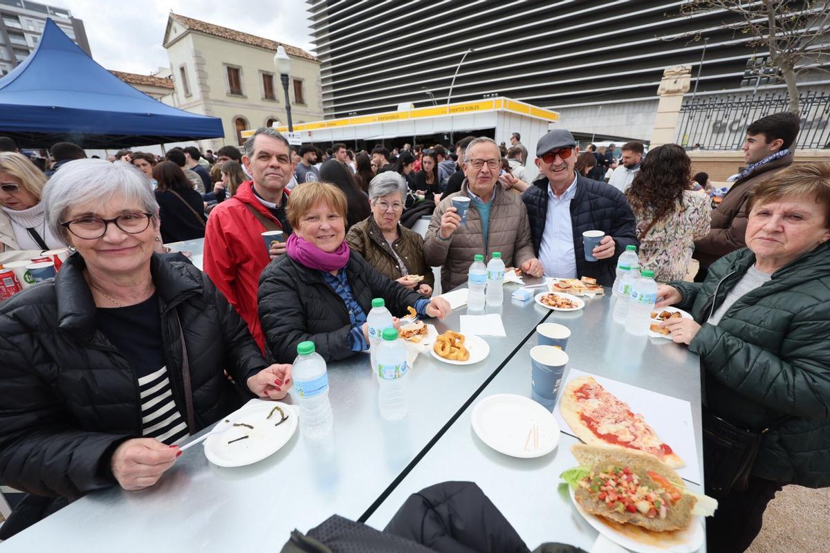 De fiesta en el recinto.