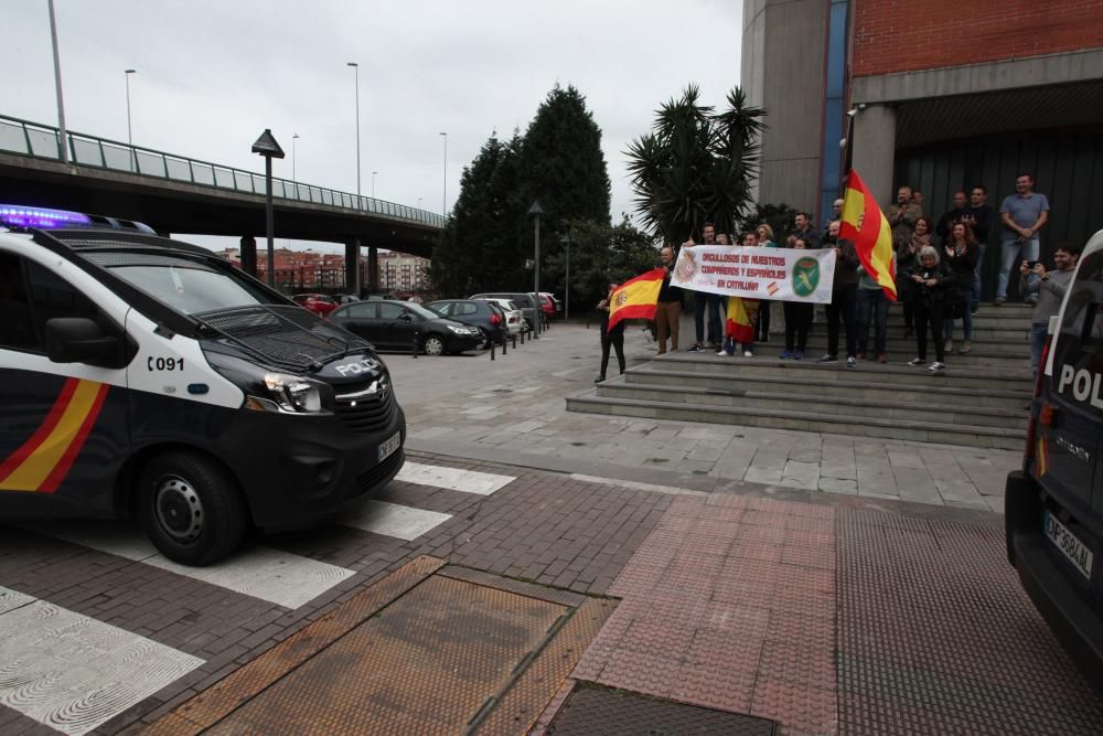 Los policías destinados en Cataluña llegan a Gijón