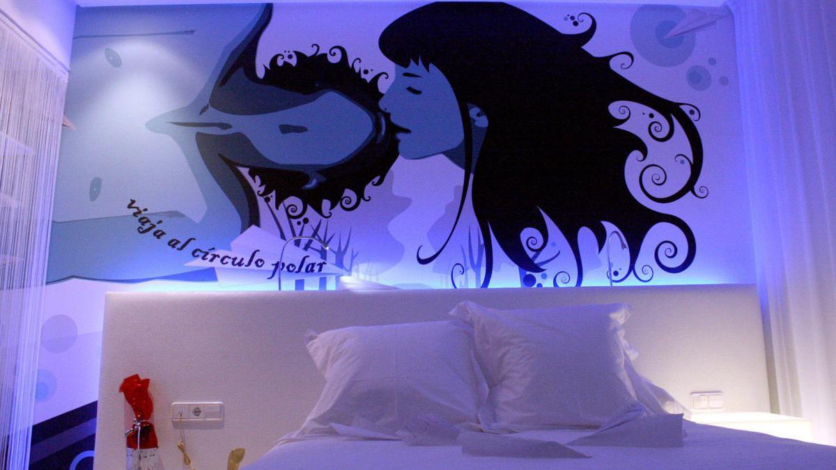 Habitación inspirada en la película &quot;Los amantes del círculo polar&quot; en el hotel DormirDcine de Madrid
