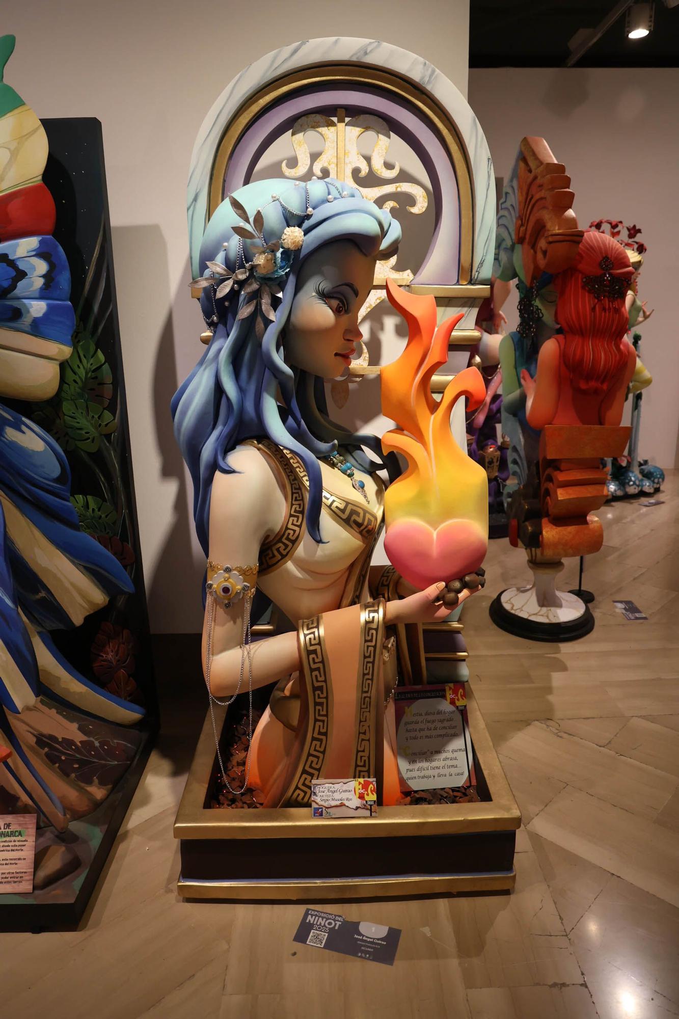 Exposición del Ninot adulto de las hogueras 2025