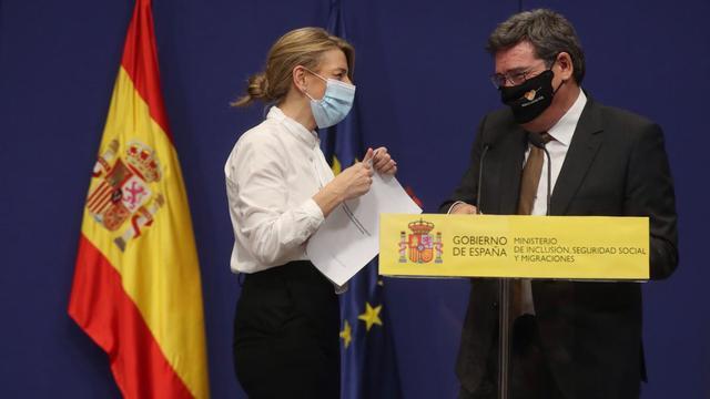 La vicepresidenta Yolanda Díaz, junto al ministro José Luís Escrivá.