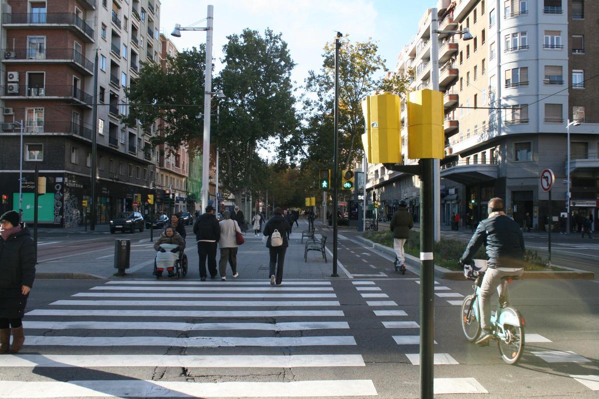 Biciletas, peatones y patines pueden CONvivir si todos respetan las normas.
