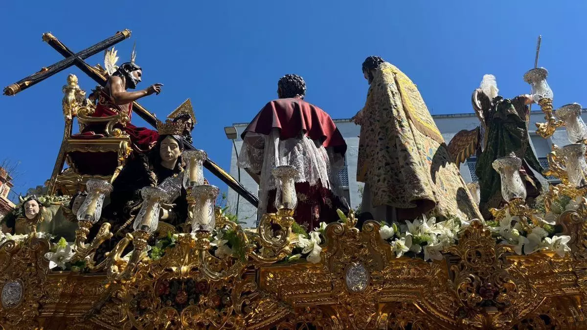 Vídeo | El paso del Decreto a punto de llegar al Santuario de los Gitanos