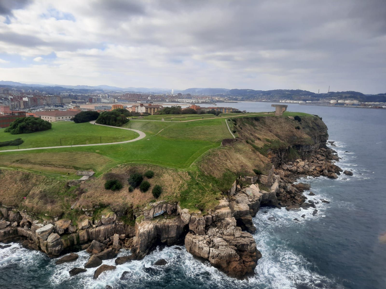 En imágenes: Así se ve Gijón desde el aire