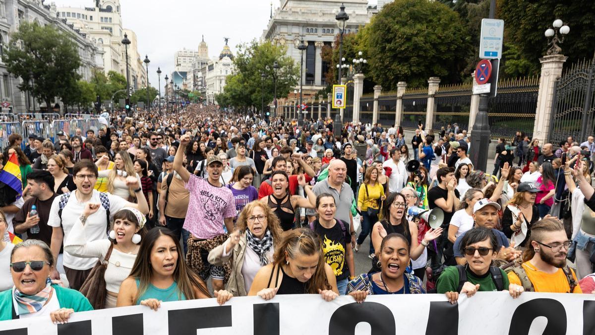 Reacciones a los decretos de vivienda, las acampadas y un posible adelanto electoral, en directo | Sumar celebra hoy su cumbre ante la opción de adelanto electoral