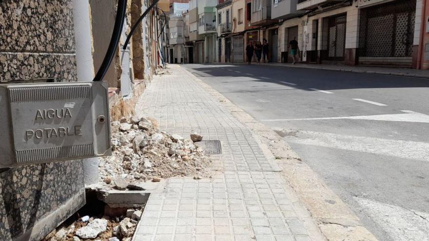 Facsa asumirá la renovación de tuberías en la calle Sant Gregori de Vinaròs. | JAVIER FLORES