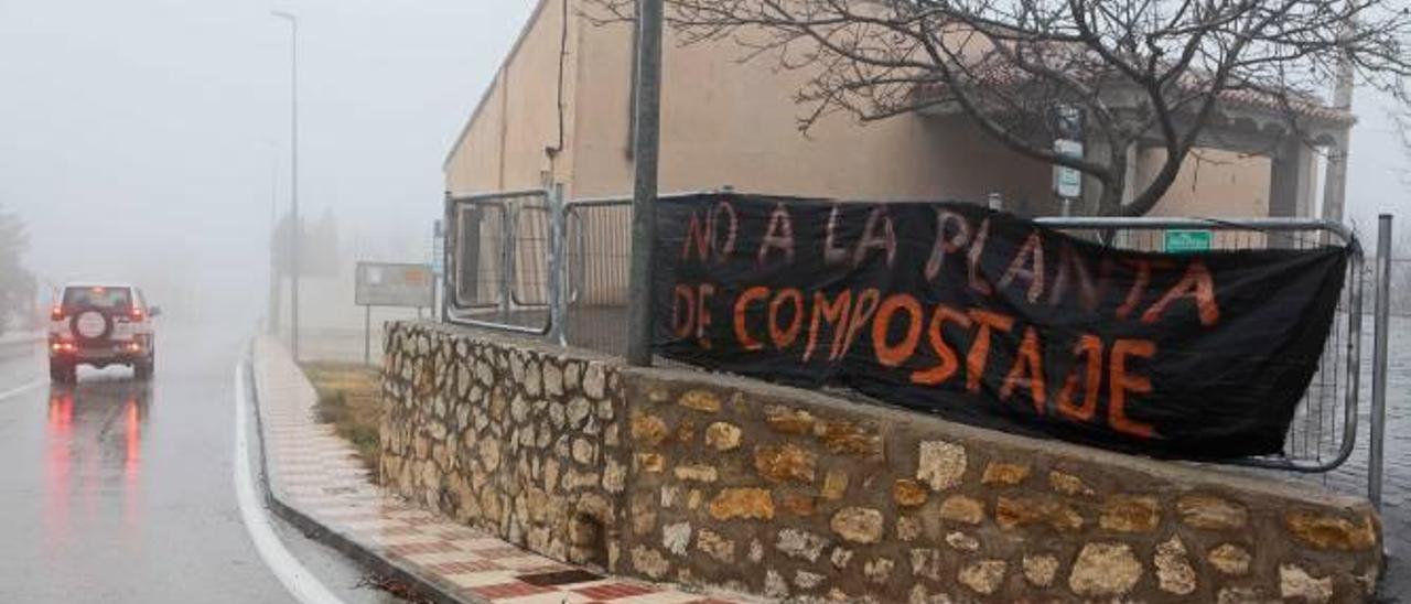 La comarca se moviliza contra una planta de compostaje entre Benifallim y Benilloba