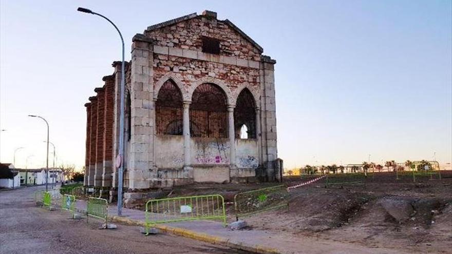 Reclaman el arreglo de la antigua capilla