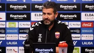 Estévez, técnico del Eldense: "El Tenerife es un claro aspirante al ascenso"