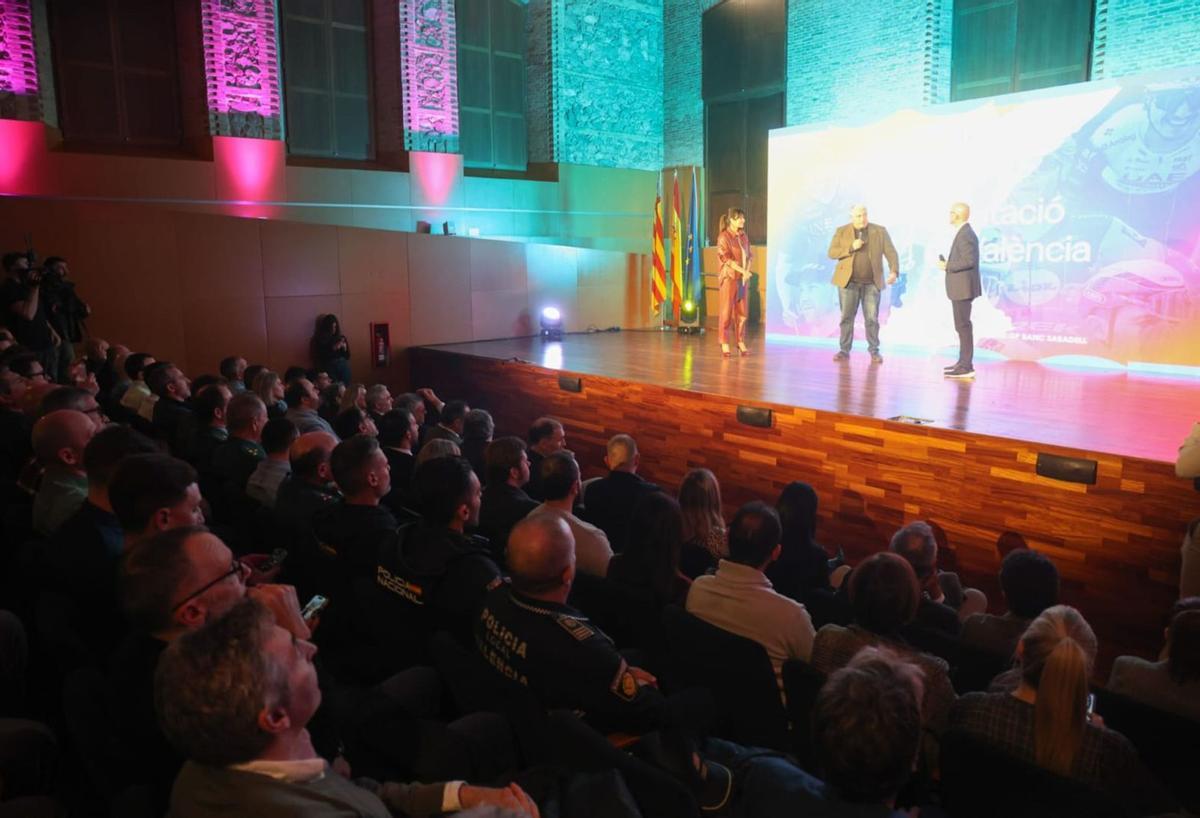 Presentación, ayer, de la edición de 2026 de la Volta Ciclista a la Comunitat Valenciana, celebrada ayer en el complejo La Petxina de València. | FERNANDO BUSTAMANTE