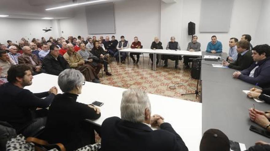 Reunión de la plataforma per la Dignitat del Llaurador de Castelló.