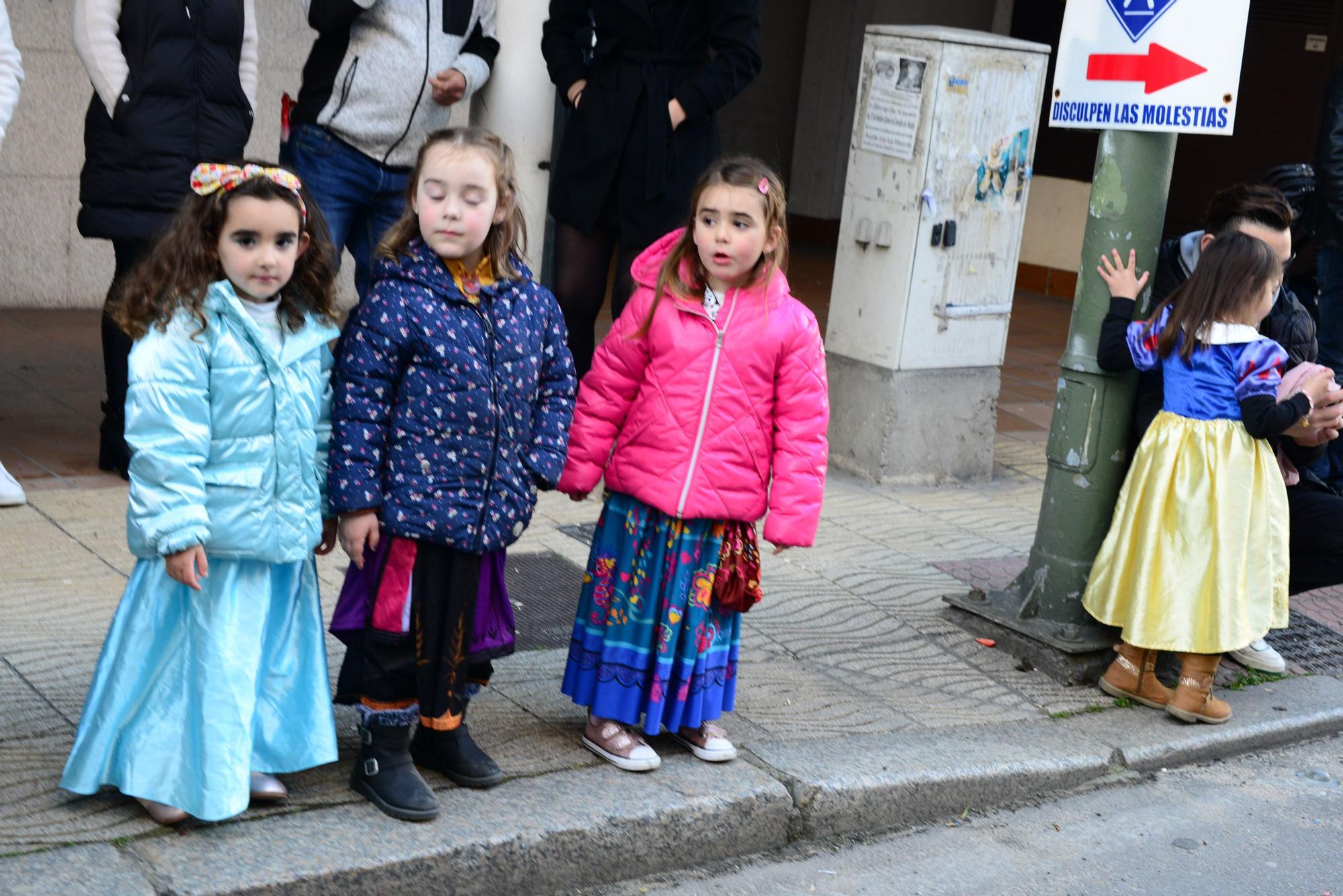 Moaña "llora" el fin del carnaval con el Enterro da Sardiña