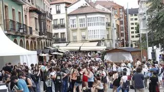 Avilés estrena cabina literaria con diez fragmentos narrados por autores invitados al Celsius 232