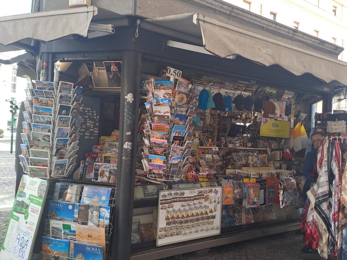 Quiosco en el centro de Roma.