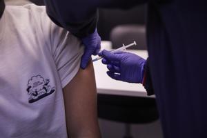 Les vacunes ‘anticovid’ són segures en pacients amb insuficiència cardíaca