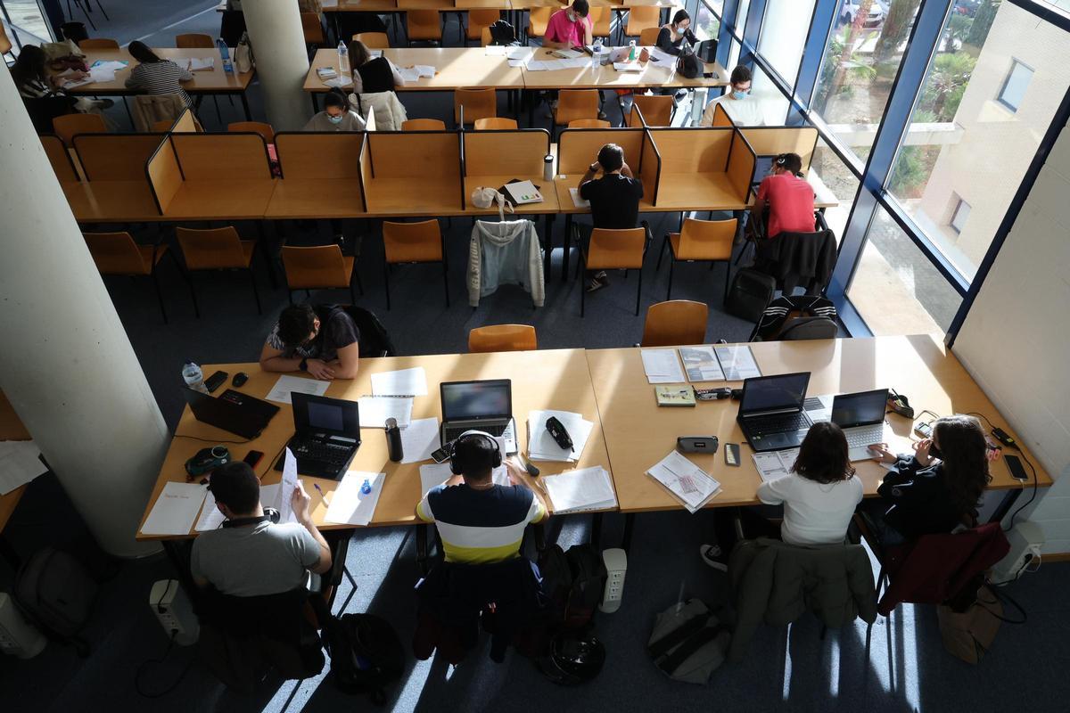 El uso de la IA en los trabajos de la universidad se ha disparado.